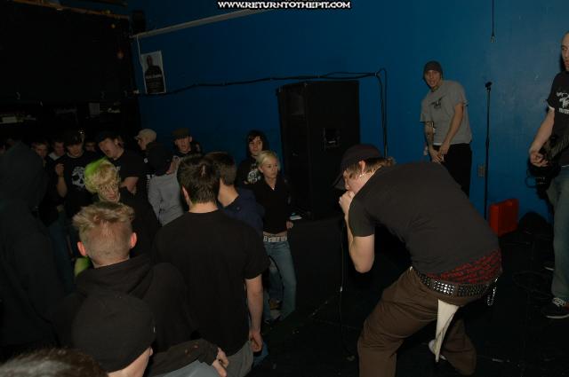 [on broken wings on Mar 18, 2004 at Club Marque (Worcester, MA)]