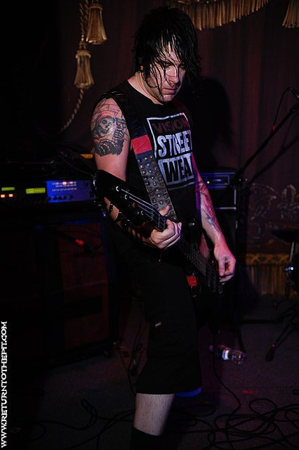 [ov dust on Jul 16, 2009 at Ralph's (Worcester, MA)]