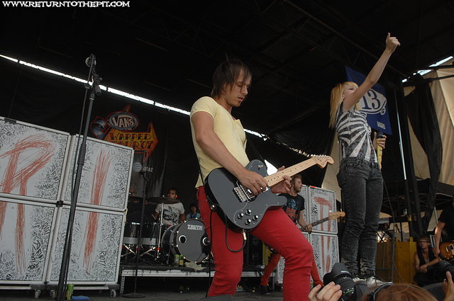 [paramore on Aug 12, 2007 at Parc Jean-drapeau - #13 stage (Montreal, QC)]