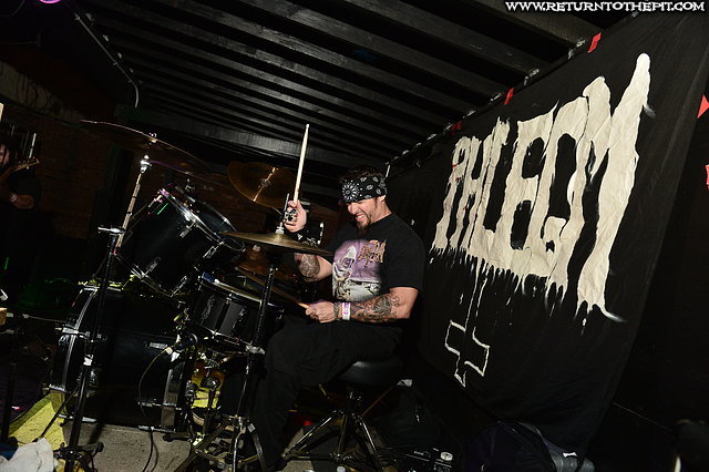 [phlegm on Sep 26, 2015 at Simons 677 - Outside Stage (Providence, RI)]