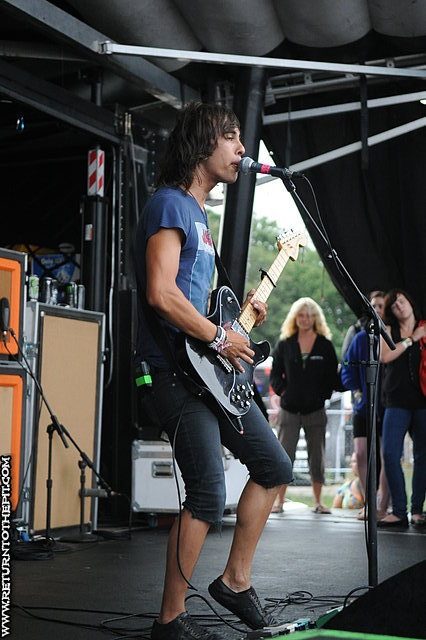 [pierce the veil on Jul 23, 2008 at Comcast Center - Hurley Stage (Mansfield, MA)]
