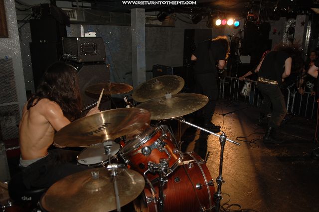[quinta essentia on May 20, 2006 at Club Speed - mainstage (NYC, NY)]