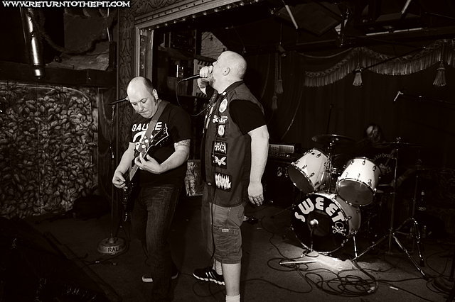 [rampant decay on Apr 24, 2012 at Ralph's (Worcester, MA)]