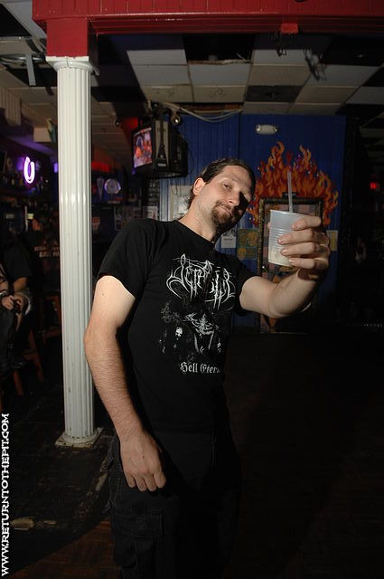 [randomshots on Jun 26, 2007 at The Lucky Dog Music Hall (Worcester, MA)]