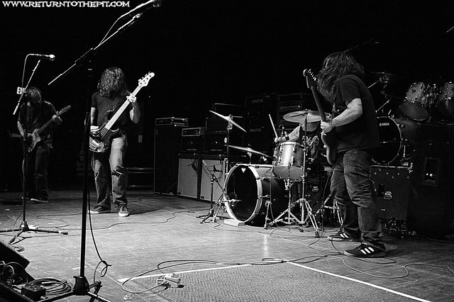 [red fang on Mar 24, 2011 at the Palladium (Worcester, MA)]
