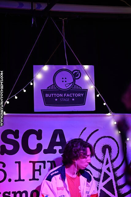 [roxy2 on Nov 9, 2023 at The Button Factory Stage - WSCA (Portsmouth, NH)]