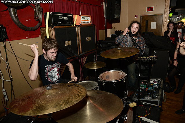 [sea of bones on Jun 7, 2013 at P.A.'s Lounge (Somerville, MA)]