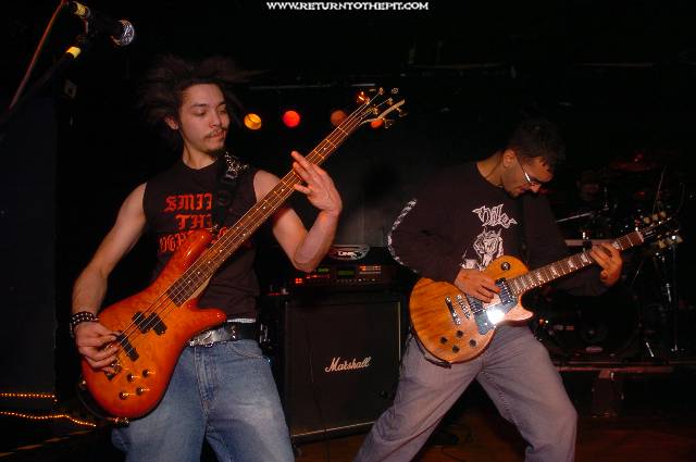 [smite the righteous on Nov 19, 2005 at Club 125 - main stage (Bradford, Ma)]