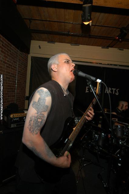 [thanos nocturnum on May 28, 2004 at Evo's Art Space (Lowell, Ma)]