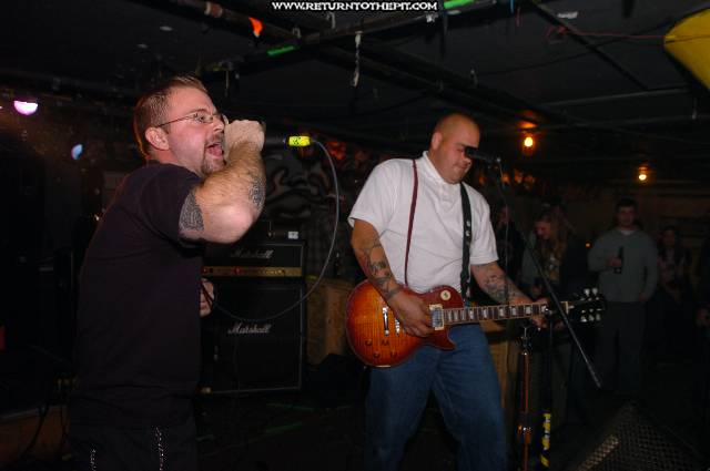 [the 86d on Nov 12, 2005 at the Bombshelter (Manchester, NH)]