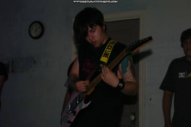 [hegelian dialectic on Jun 21, 2005 at the Aviary (Dover, NH)]