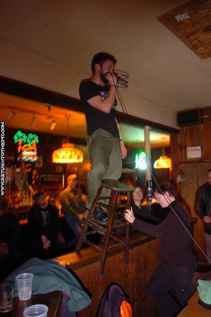 [the hidden on Dec 4, 2005 at O'Briens Pub (Allston, Ma)]