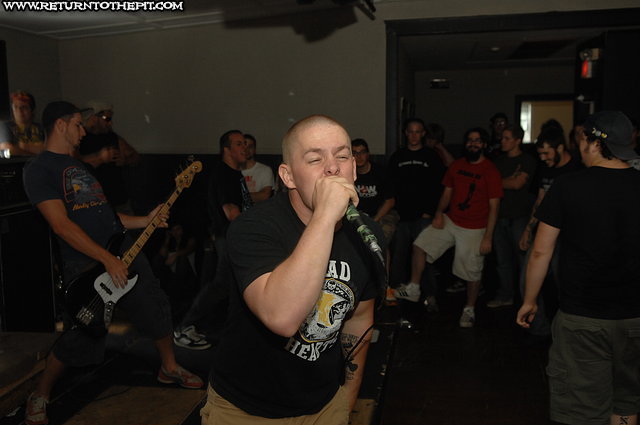 [the neon hookers on Sep 9, 2007 at Tier's Den (brockton, MA)]