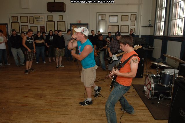 [the neon hookers on Sep 10, 2006 at Legion Hall #3 (Nashua, NH)]