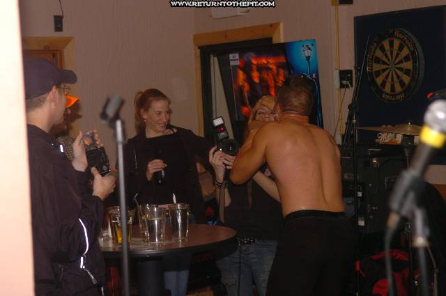[goldblade on Oct 18, 2005 at Dee Dee's Lounge (Quincy, Ma)]