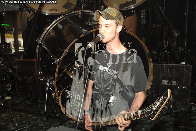 [tommy coma on Aug 17, 2007 at Mark's Showplace (Bedford, NH)]