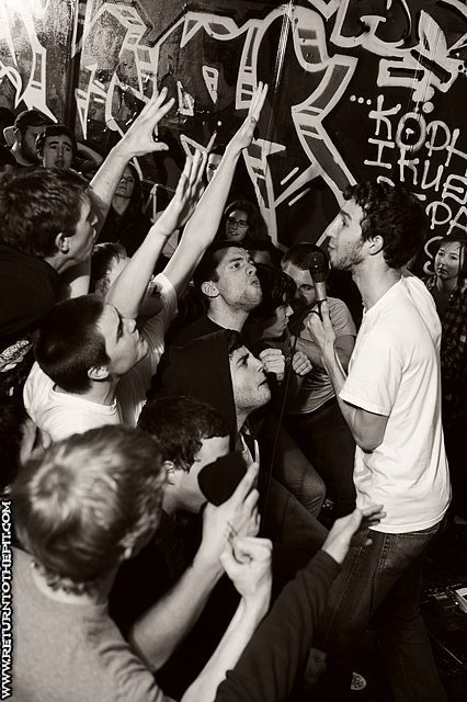 [transit on Dec 6, 2009 at Anchors Up (Haverhill, MA)]