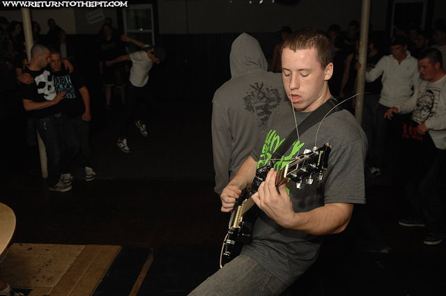 [trapped under ice on Sep 9, 2007 at Tier's Den (brockton, MA)]