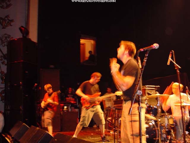 [unearth on Oct 5, 2001 at The Palladium (Worcester, MA)]