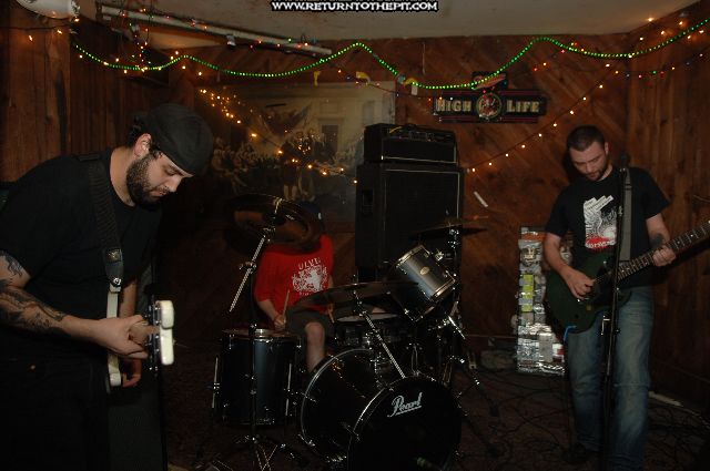 [unearthly trance on Sep 1, 2006 at O'Briens Pub (Allston, Ma)]