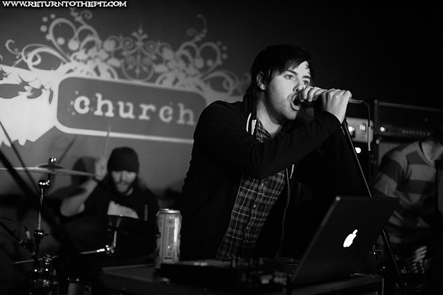 [voyager on Apr 17, 2008 at Church (Boston, MA)]