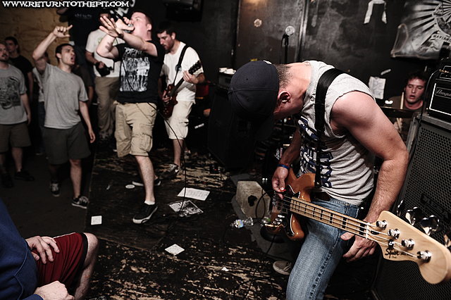 [watchfire on Jul 1, 2010 at Anchors Up (Haverhill, MA)]