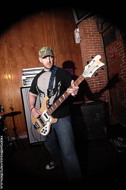 [when the deadbolt breaks on Apr 17, 2009 at Chasers - Thirdstage (Worcester, MA)]