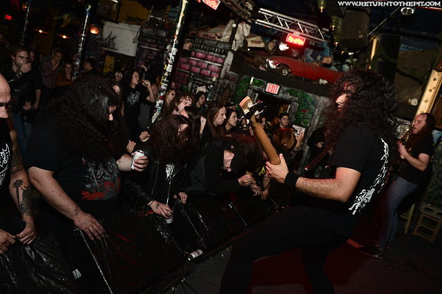 [witchtrap on Oct 15, 2015 at Ralph's (Worcester, MA)]