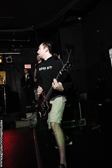 [wrong answer on Apr 21, 2012 at the Palladium - Secondstage (Worcester, MA)]